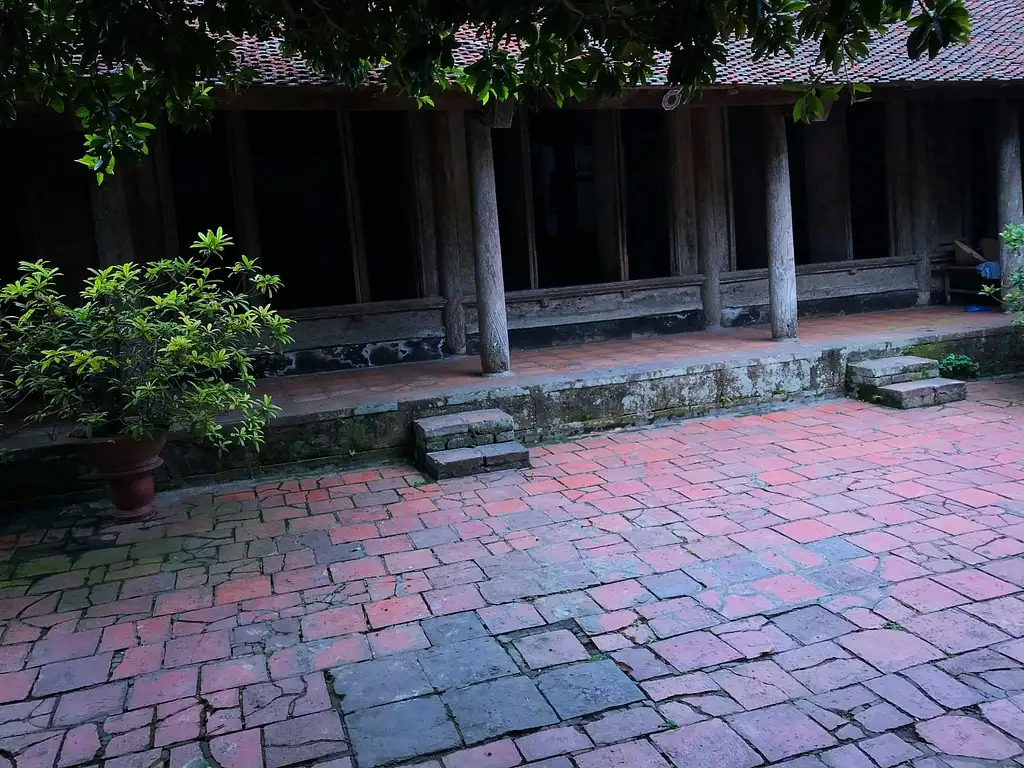Full-day Duong Lam Ancient Village Tour | From Hanoi | Private Tour