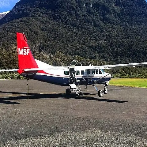 Fly cruise fly milford sound 1