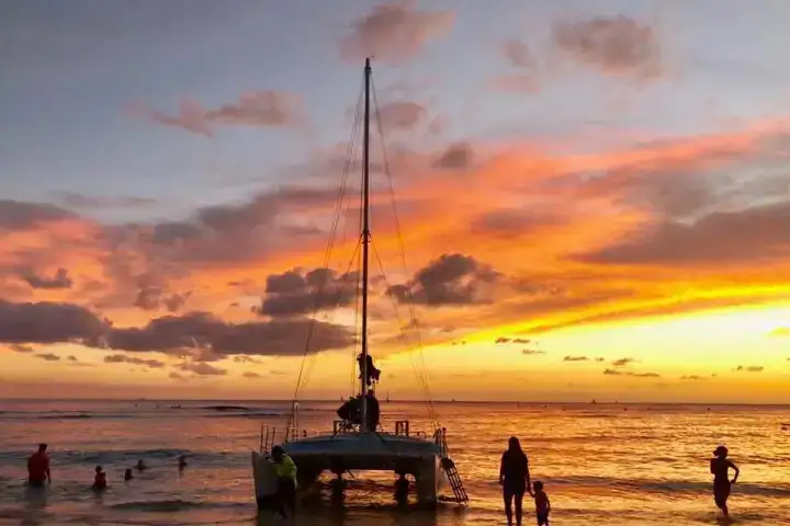 Waikiki Sunset Sail