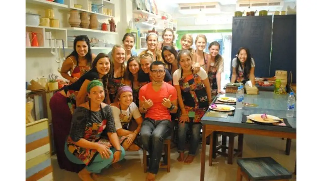 Silom Thai Cooking Class with Market Tour