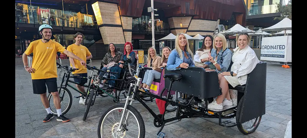 Small Bar Rickshaw Tour: Perth