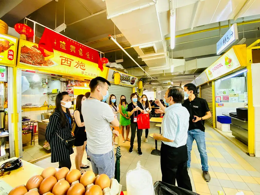 Singapore Food Tour in Chinatown Complex Hawker Centre