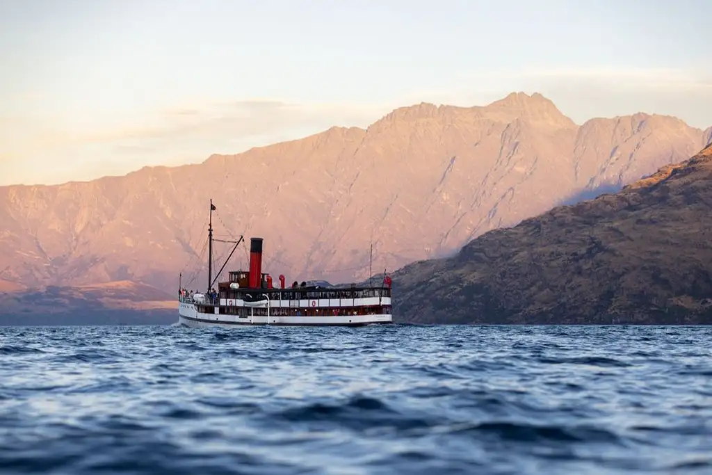 TSS Earnslaw Steamship Cruise from Queenstown