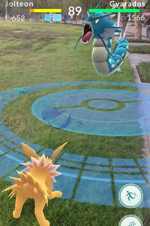 Pokémon (Go) Catching In Bangkok