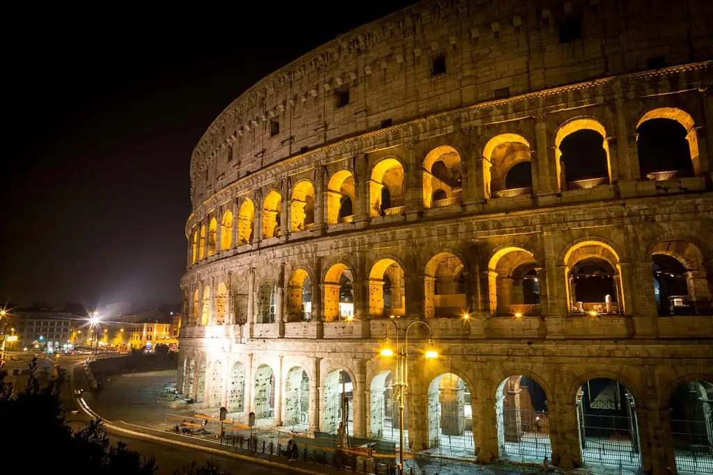 Special Visit By Evening: Colosseum Tour With Arena Floor