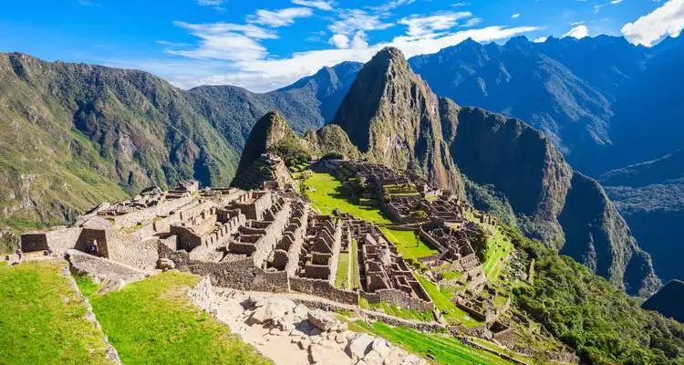 7 Day Inca Adventure: Cusco, Machu Picchu & the Best Views Ever | G Adventures 18 to 35's