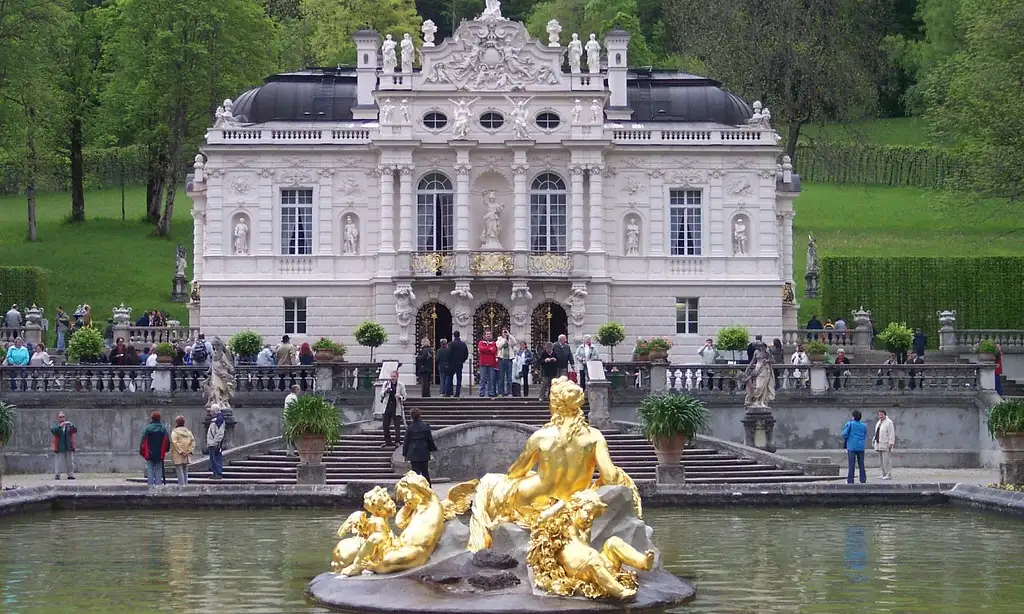 Neuschwanstein, Linderhof and Oberammergau Tour
