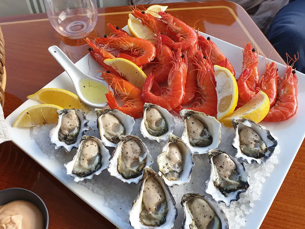 All-Inclusive Sydney Harbour Gourmet Lunch Cruise