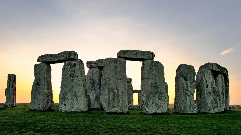 Stonehenge Half Day Tour