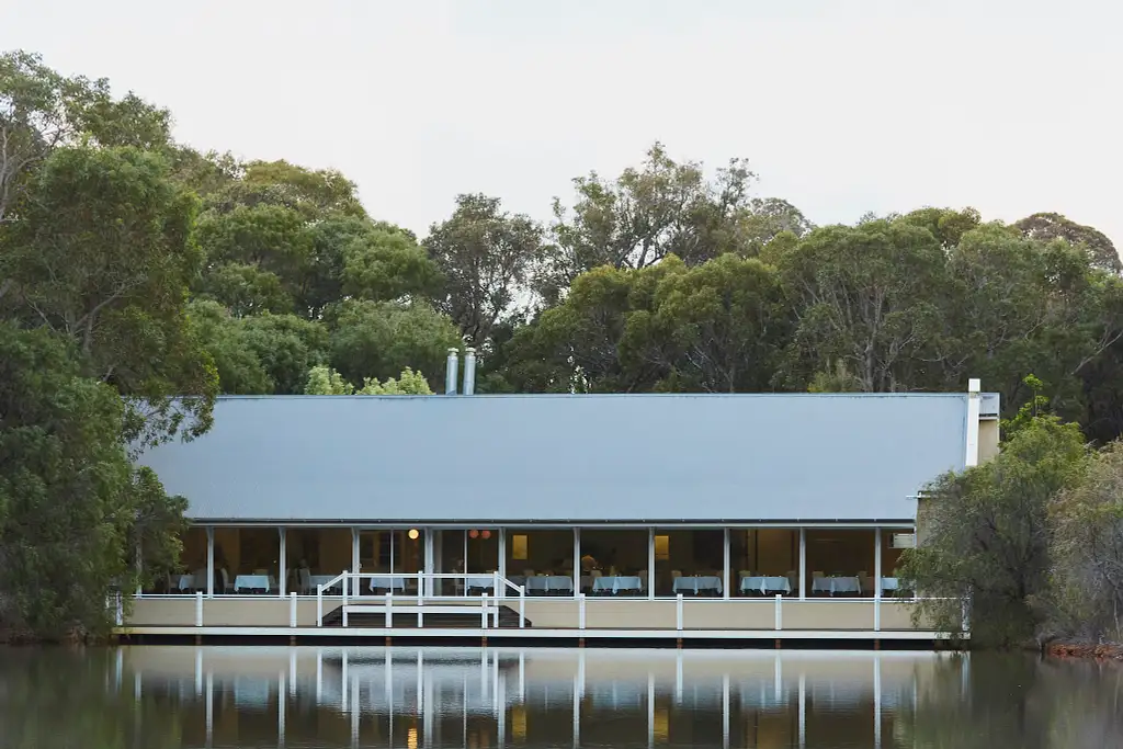 Premium Vineyard Wine & Food Tour - Margaret River