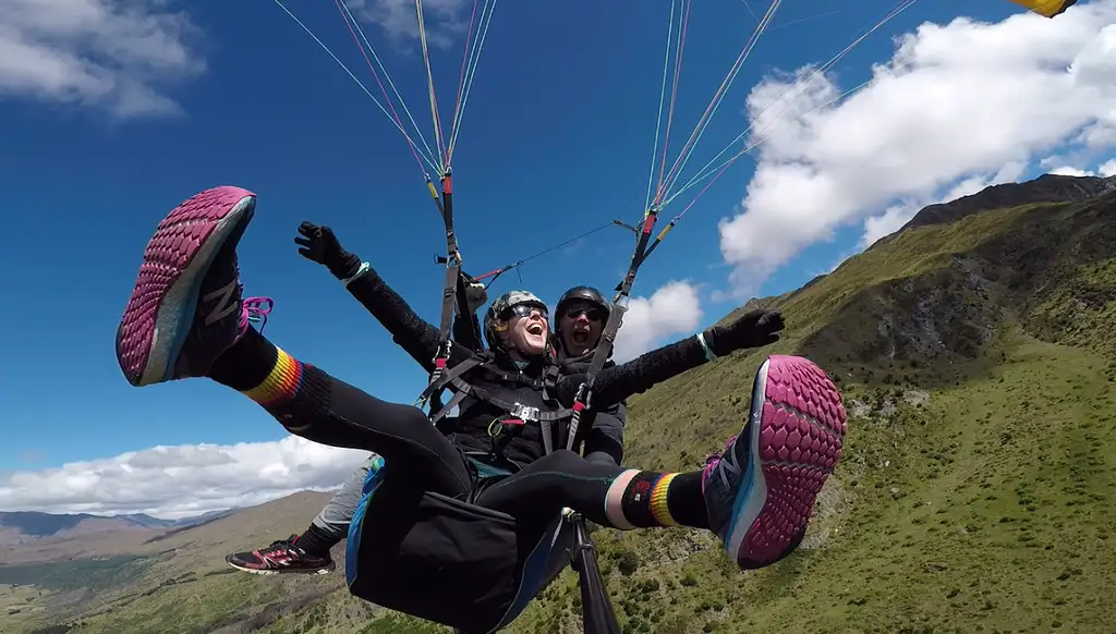 Queentstown Summer Paragliding - Higher Take Off