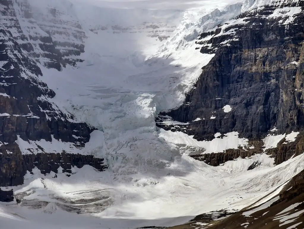 Columbia Icefield Full-day Adventure Tour | From Calgary