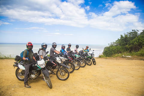 guided overnight tour colombia