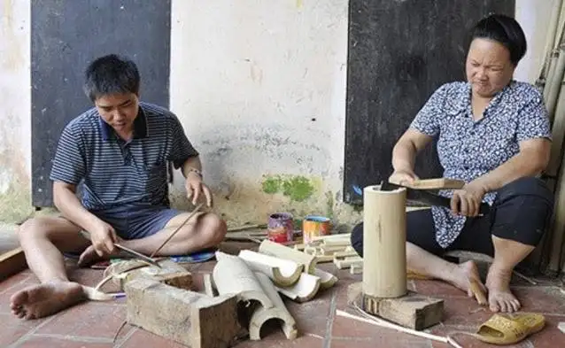 Balancing Bamboo: Craft Workshop