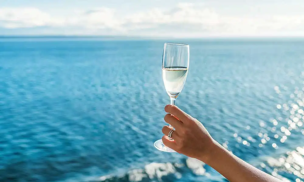 Champagne Breakfast Cruise - Gold Coast