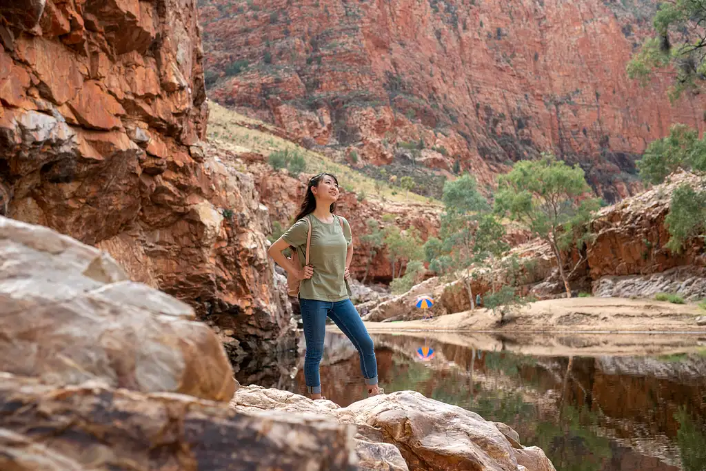4 Day Red Centre to West MacDonnell Tour | From Alice Springs ( BDTNT150EXT)