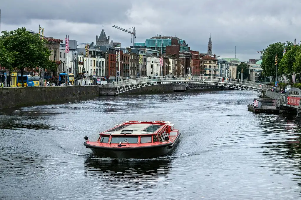 Sightseeing Cruise on the River Liffey | 45 Minutes