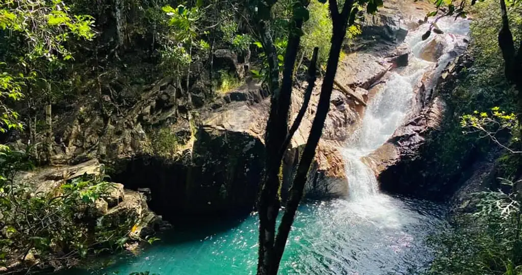 Chasing Waterfalls Day Tour - Whitsundays