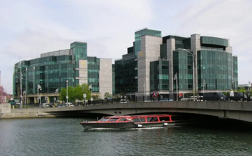 Sightseeing Cruise on the River Liffey | 45 Minutes
