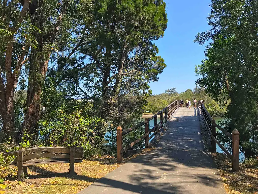 Secrets of Noosa Tour with Oceanview Lunch - Day Tour