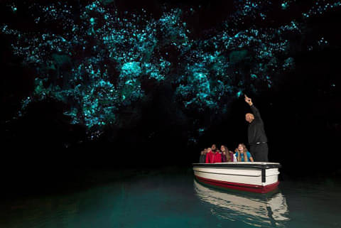 waitomo caves in the rain