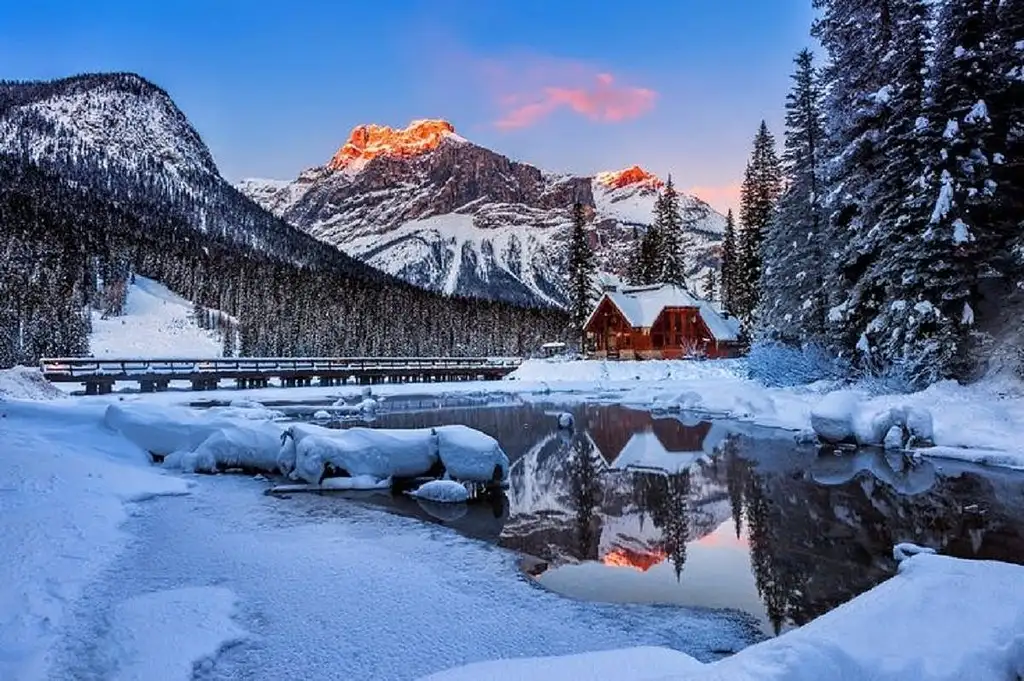 Lake Louise, Yoho National Park And Moraine Lake Tour | From Calgary