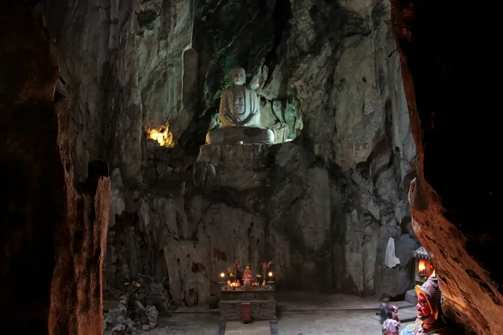 Marble Mountains and Linh Ung Pagoda Guided Tour | Half-day Guided Tour