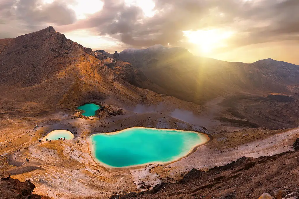 11 Day NZ South to North Island Adventure | Christchurch to Auckland | Haka Tours