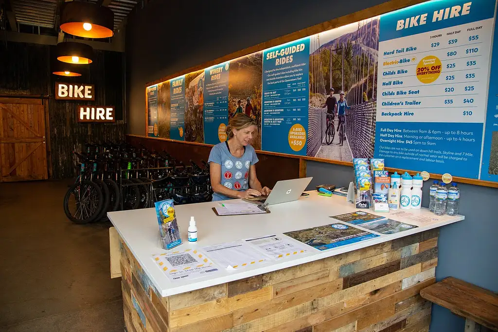 Arrowtown to Queenstown Self-guided Bike Ride