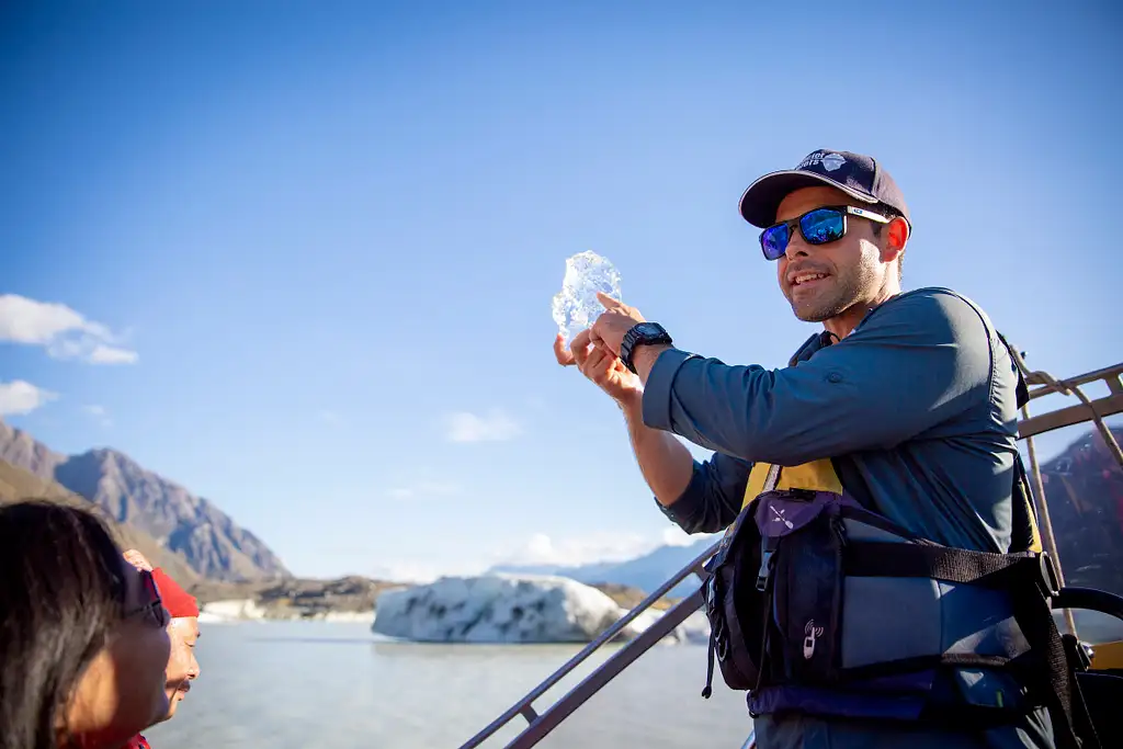 Mt Cook Scenic Tour with Glacier Explorers