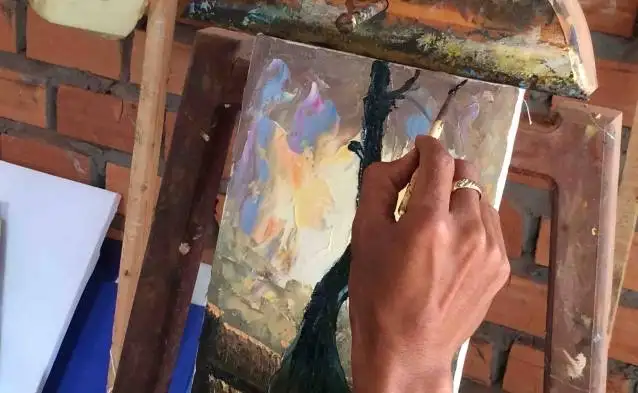 Cambodian Spoon Painting