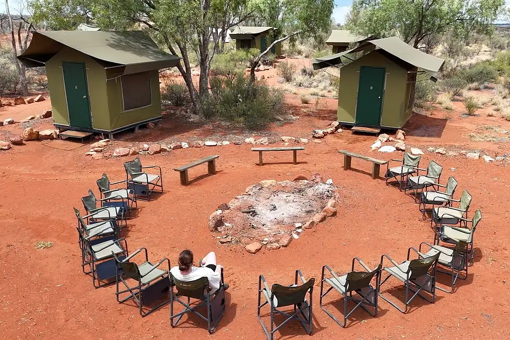 4 Day Red Centre to West MacDonnell Tour | From Ayers Rock/Yulara (BDTNT150EXT)