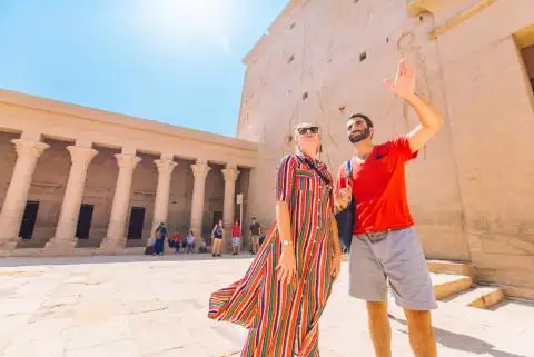 8 Day Egypt Adventure with travel photographer Houston Vandergriff (April 28, 2023)
