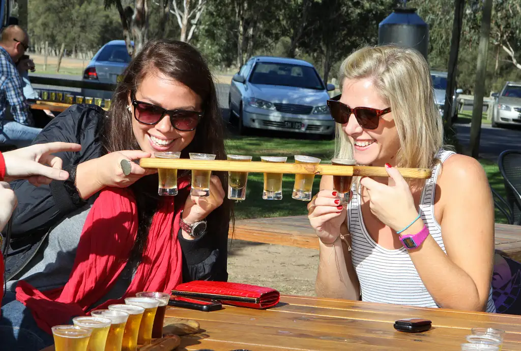 Hunter Valley Wineries - Colourful Day Trip Departing Sydney