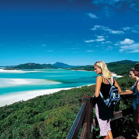 8 Day Brisbane to Cairns Adventure deals