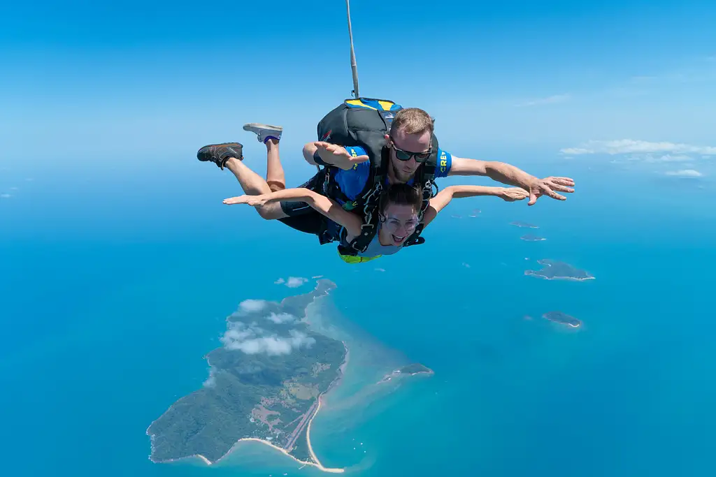 Skydive Mission Beach | Up To 15,000ft Tandem Skydiving (Free transfers from Cairns)