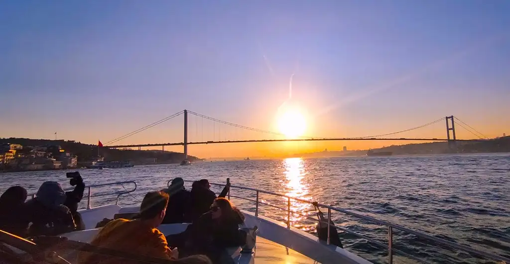 All-in-One Istanbul Tour with Sunset Yacht Cruise | Full-day Guided Tour