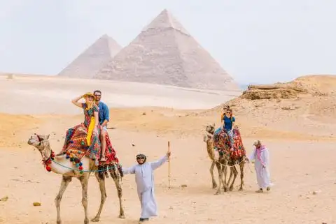 8 Day Egypt Adventure with travel photographer Houston Vandergriff (April 28, 2023)