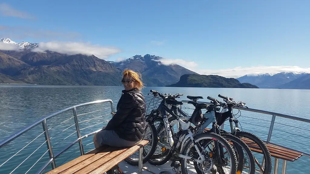Wanaka Boat & Bike Tour