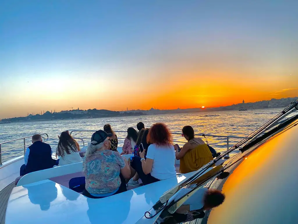 All-in-One Istanbul Tour with Sunset Yacht Cruise | Full-day Guided Tour