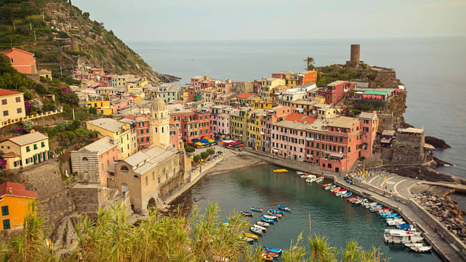itinerary_lg_Italy-Cinque-Terre-Vernazza-Coastline-Town-Kyle-Jordan-2014-CinqueTerre-Vernazza1-processed-Lg-RGB-web.jpeg