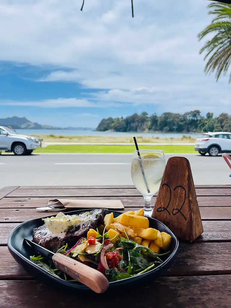 Whitianga Scenic Flight & Lunch