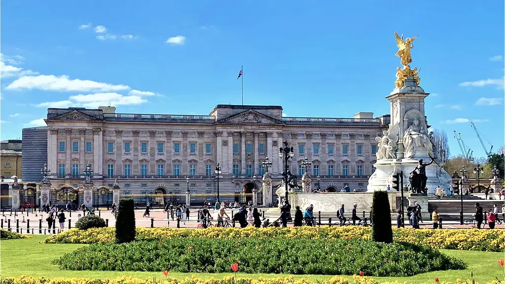 London in One Day with River Cruise & London Eye