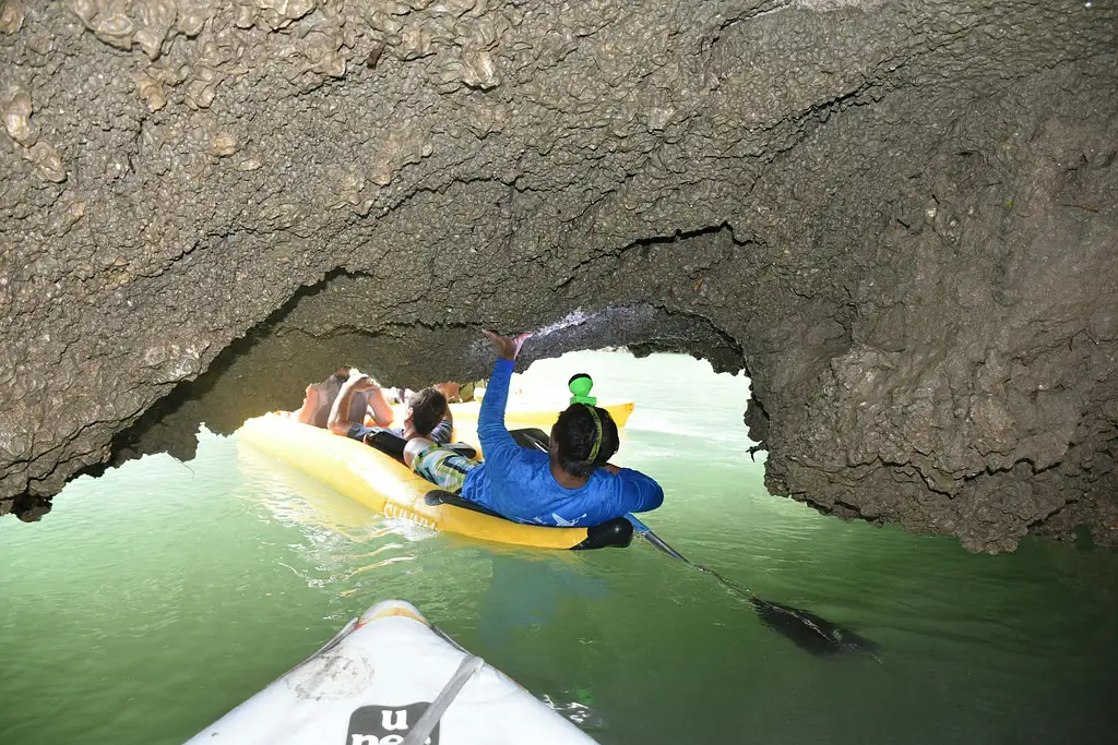 Hong Starlight Kayaking and Loi Krathong Ceremony from Phuket Full Day Tour