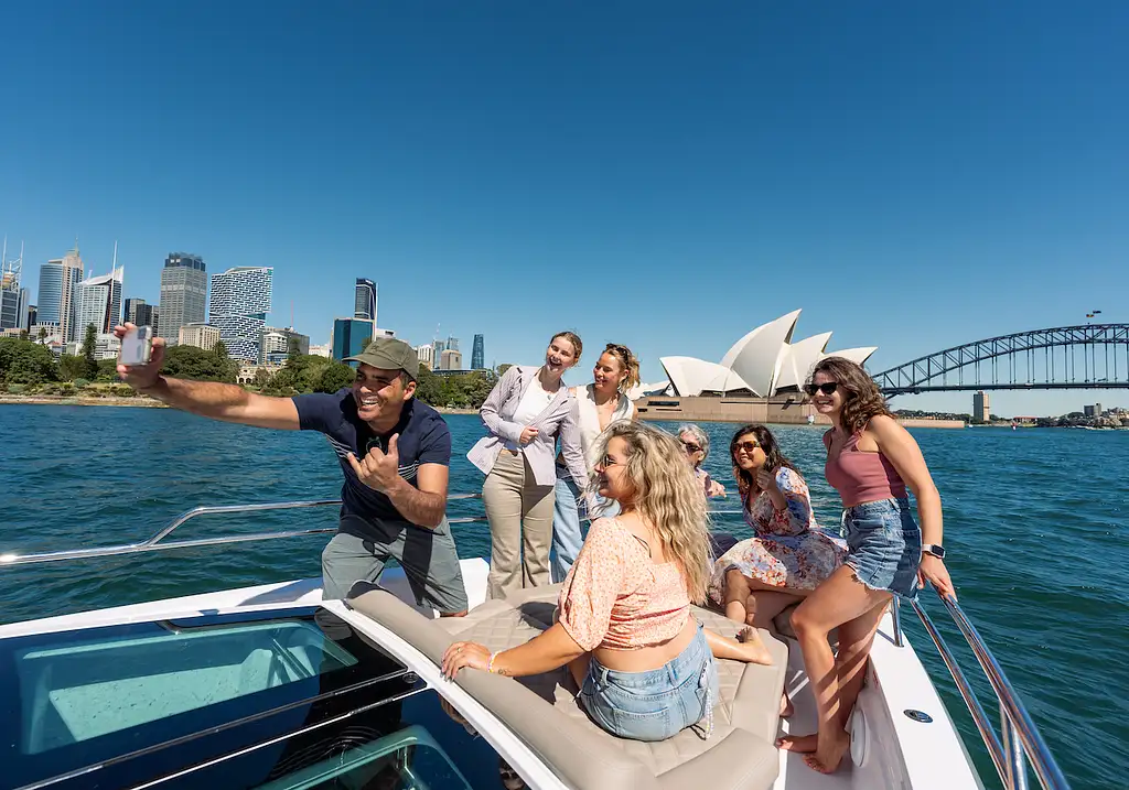 Sydney Icons, Bays & Beaches Cruise | Half Day