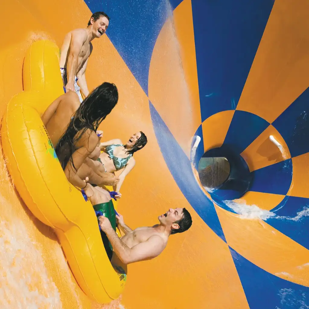 VILLAGE ROADSHOW 7 DAY PASS: Warner Bros Movie World/Sea World/Wet N Wild