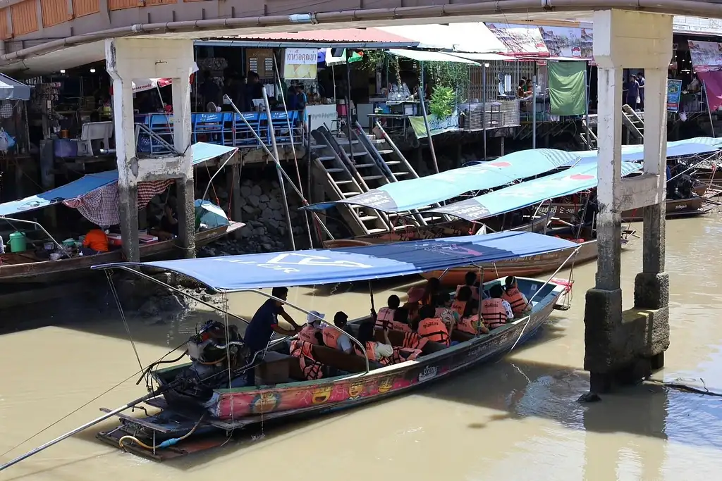 Railway Market and Amphawa Floating Market Tour from Bangkok