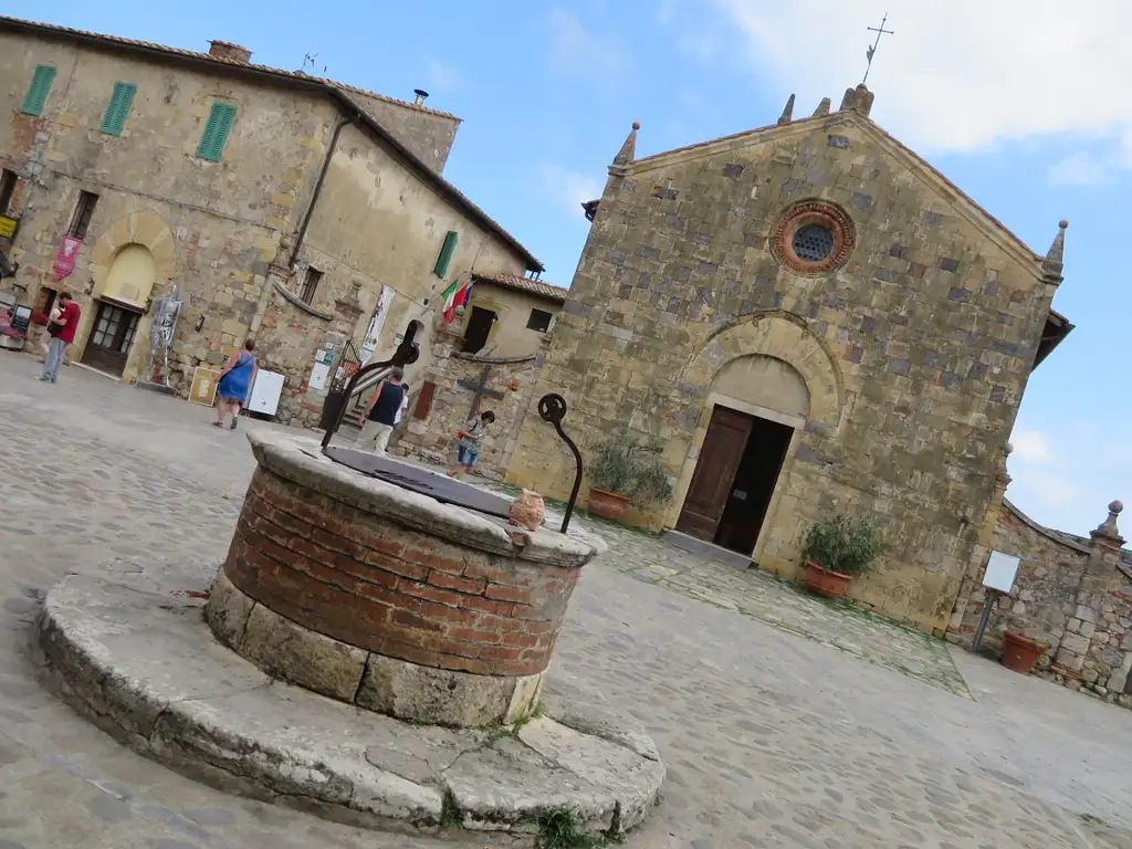 One Day Hiking and Picnic Tour Of Tuscany