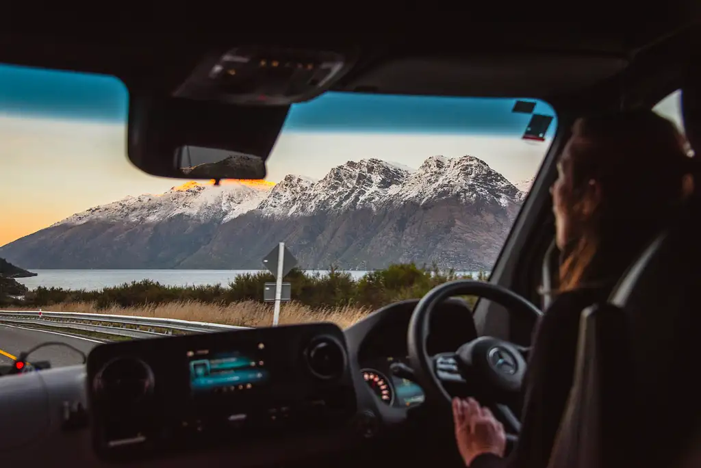 Milford Sound Scenic Tour, Cruise & Flight from Queenstown