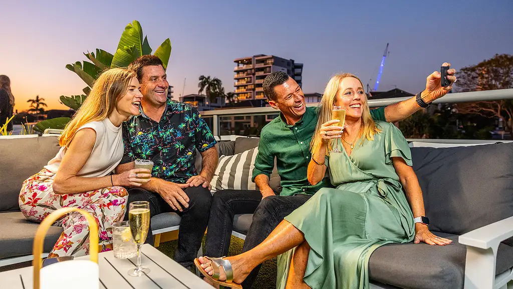 7pm Buffet Dinner Cruise | Inside Seating